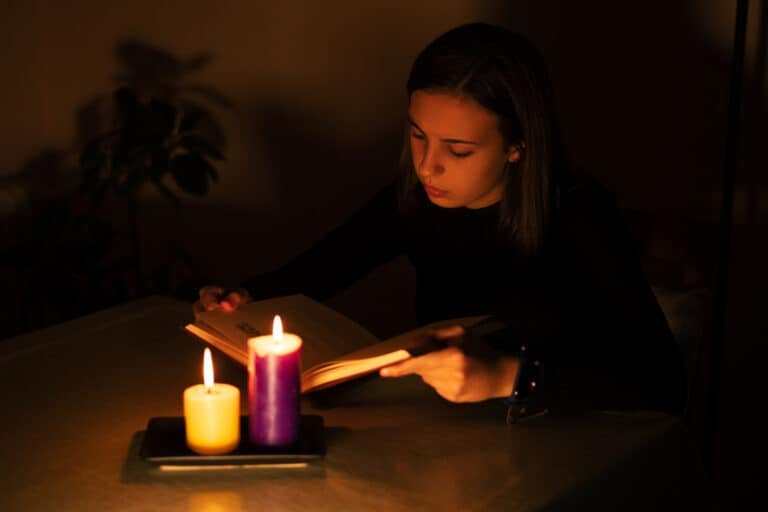 12 best ways to prepare for a power cut
